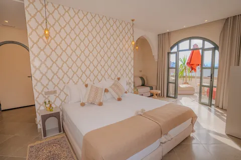 Sea-view room – 1/10